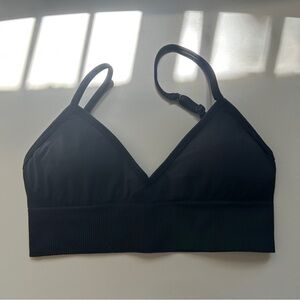 Lululemon Sports Bra – Black – Size 6